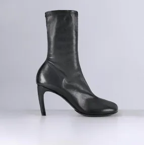 CALA BLACK