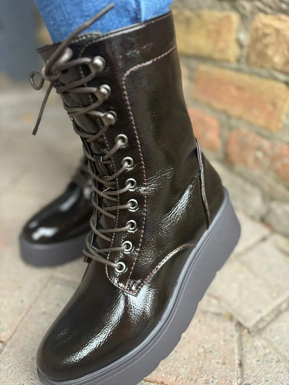 Chocolate Platform Style Boots