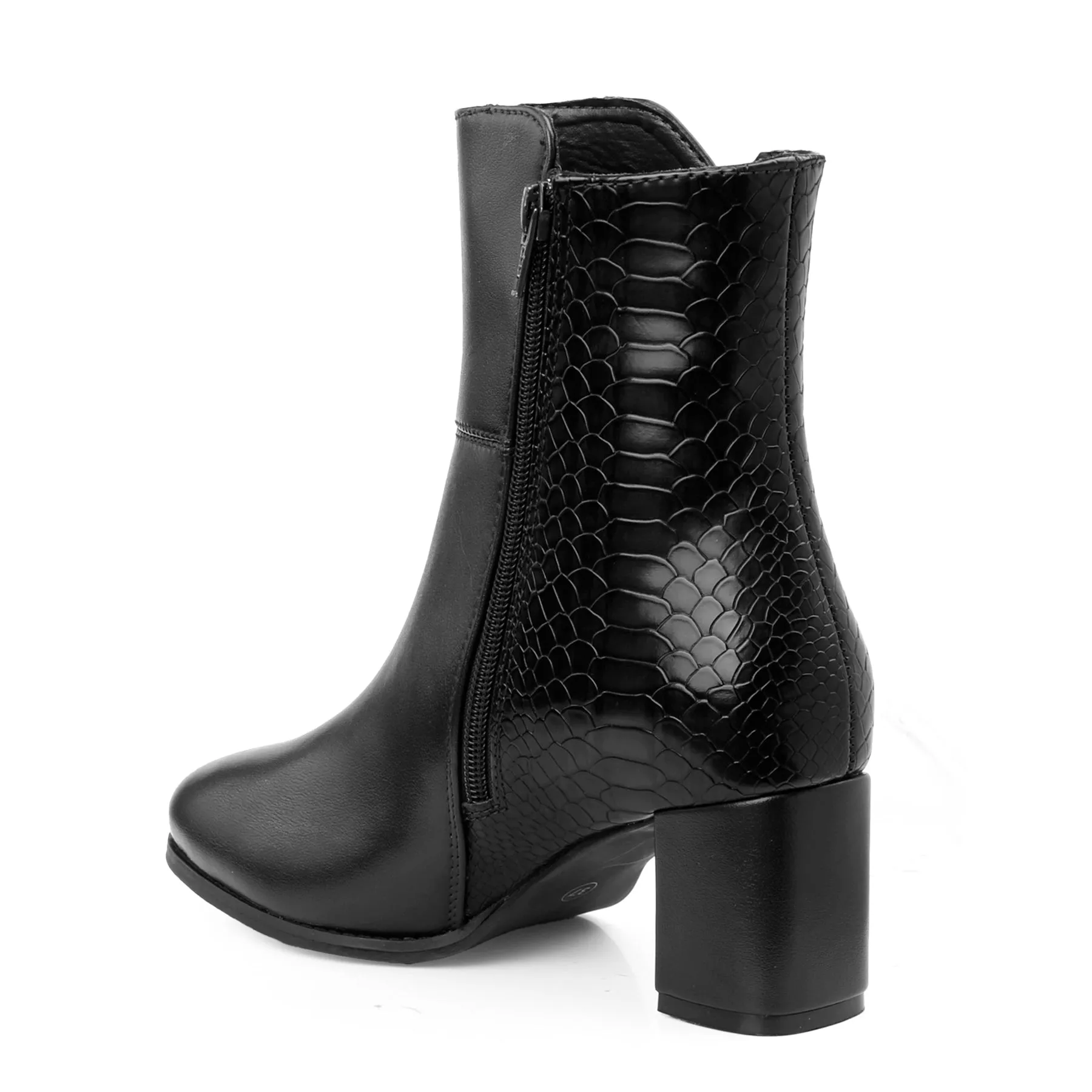 Fashioned Zipper Ankle Boots for Women