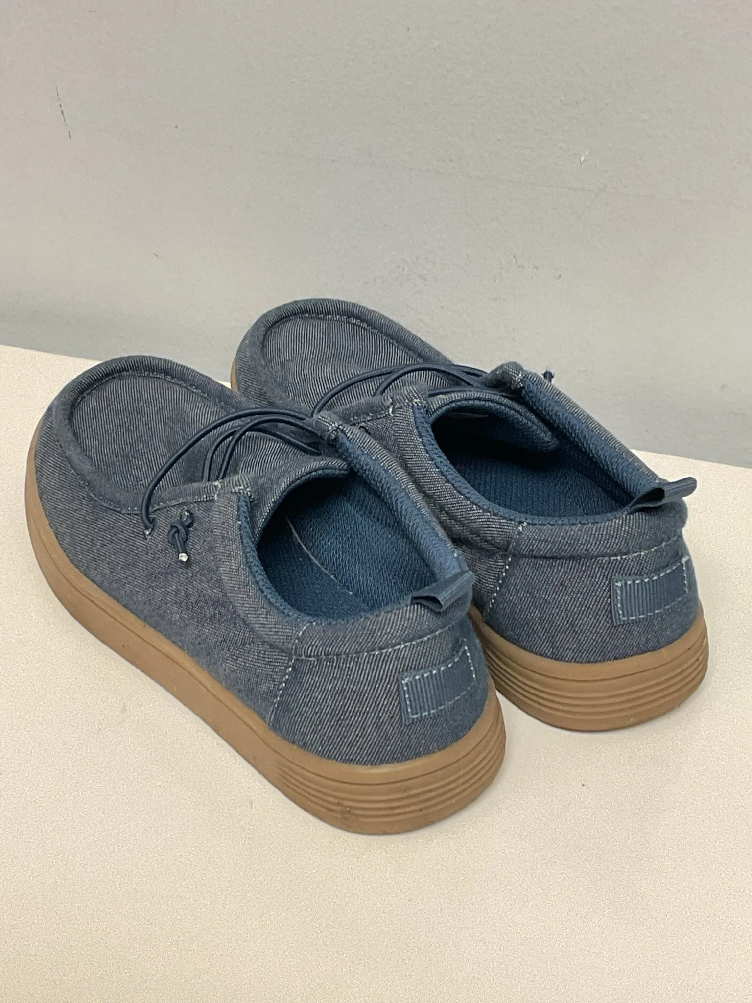 Gap Child Shoe Size 3 Shoes