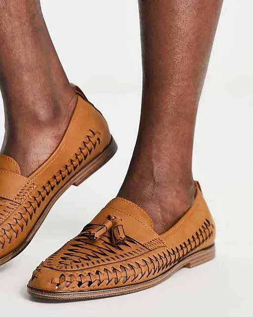 Tassel Woven Loafers In Tan